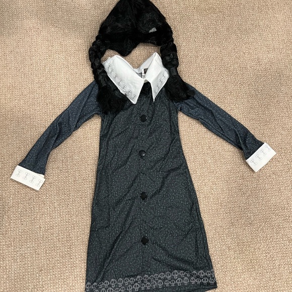 Addams Family Wednesday children’s Halloween costume size small 4T - Picture 1 of 5